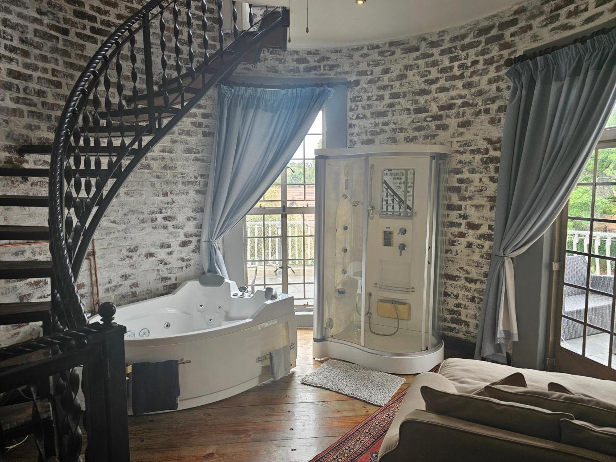 Castle Home Centurion Extérieur photo