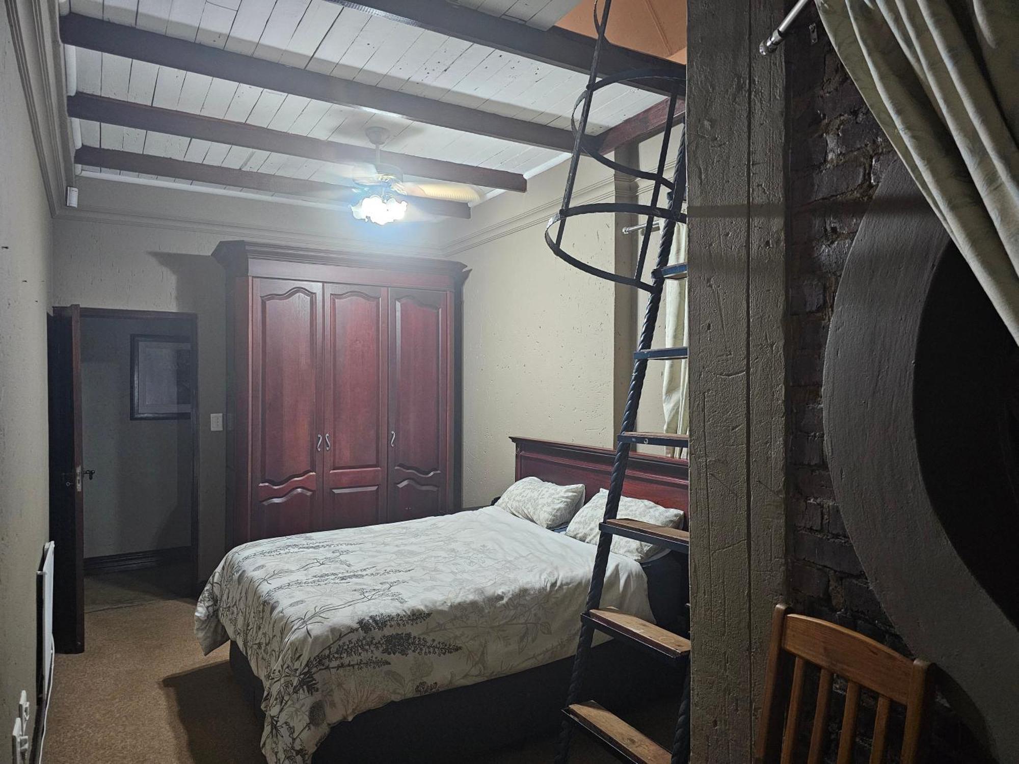 Castle Home Centurion Extérieur photo